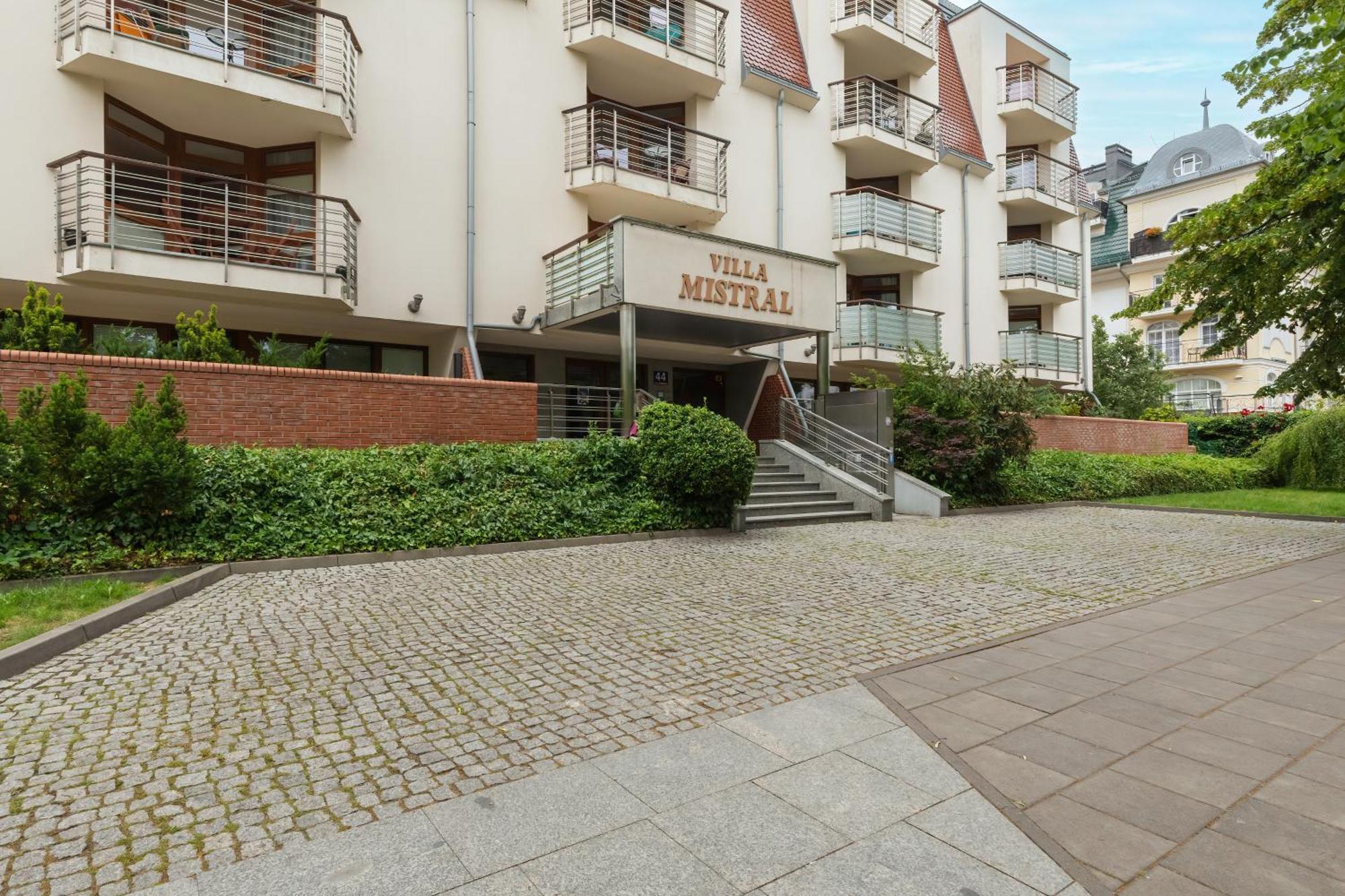 Apartamenty Przy Promenadzie Villa Mistral II By Noclegi Renters Swinoujscie Exterior photo